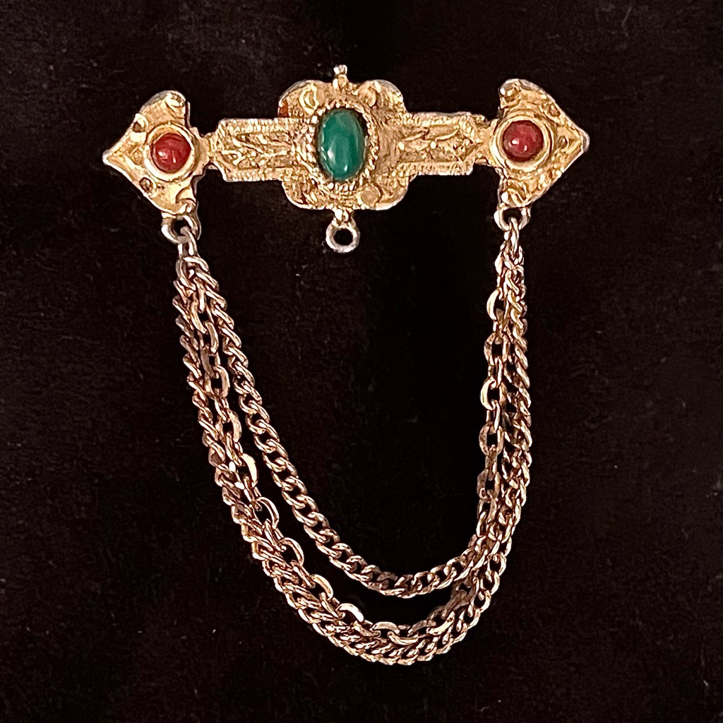 Vtg Bergre Gold Tone Chatelaine Brooch Green & Red Glass Cabochons Draped Pin